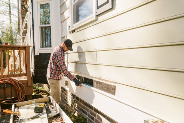 Top rated local Emergency Siding Repair specialists in New London, TX